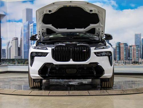 2026 BMW X7 M60i