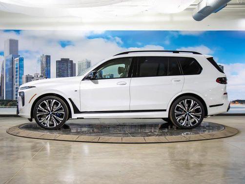 2026 BMW X7 M60i