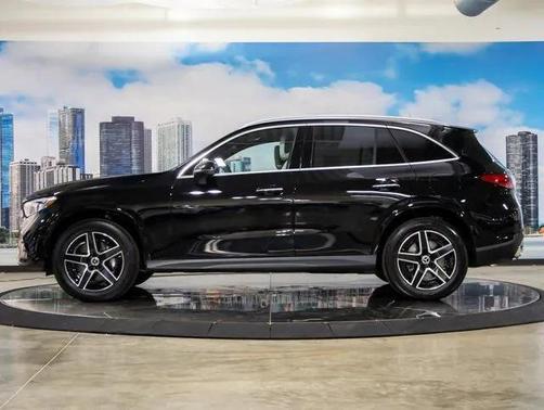 2026 Mercedes-Benz GLC 350e Base