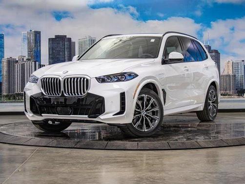 Alpine White 2026 BMW X5 PHEV xDrive50e