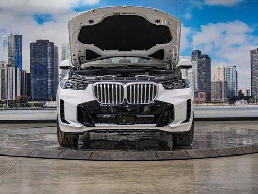 Alpine White 2026 BMW X5 PHEV xDrive50e