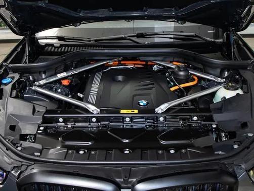 2026 BMW X5 PHEV xDrive50e