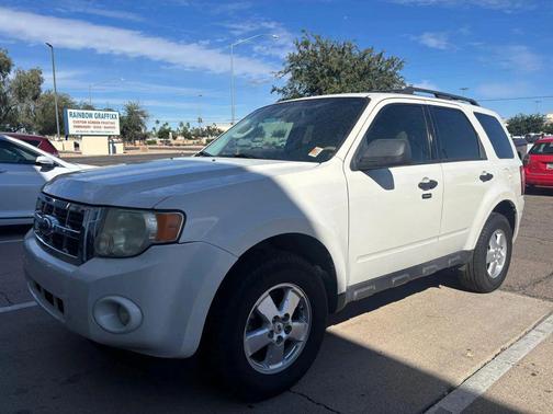 White 2009 Ford Escape XLT