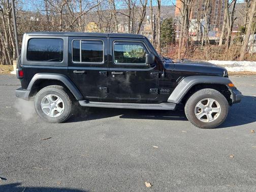 2022 Jeep Wrangler Unlimited Sport