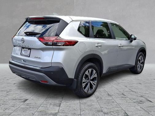 Brilliant Silver Metallic 2023 Nissan Rogue SV