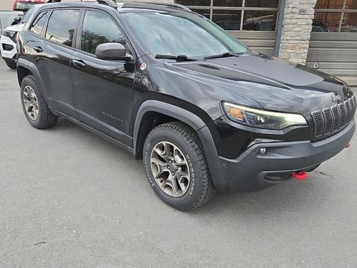 2020 Jeep Cherokee Trailhawk