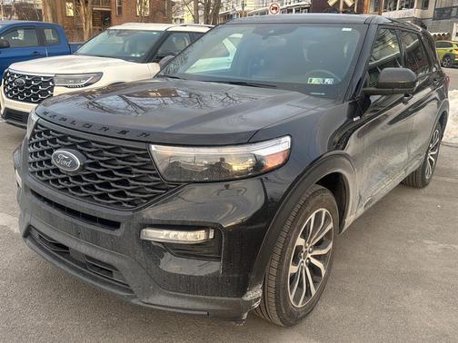 2022 Ford Explorer ST-Line