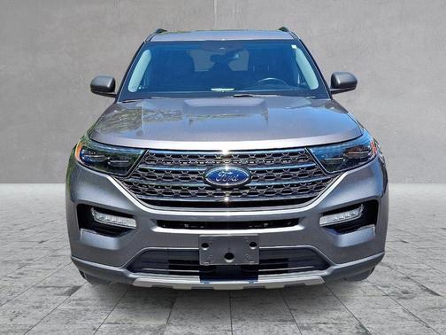 Carbonized Gray Metallic 2021 Ford Explorer XLT
