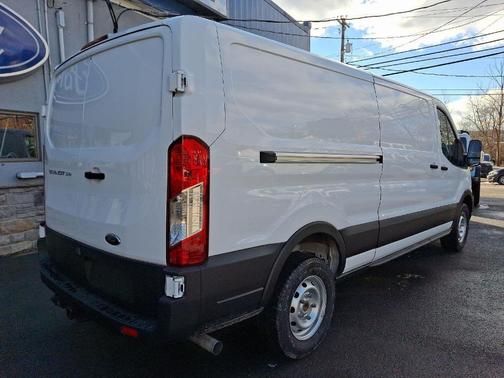 2024 Ford Transit-350 