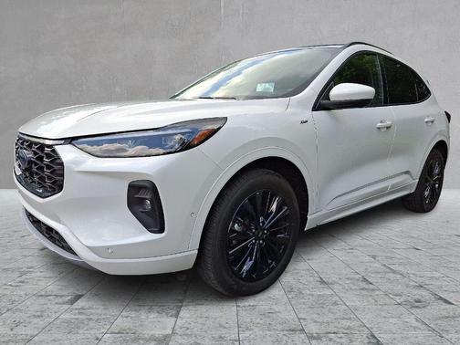 2024 Ford Escape ST-Line Elite