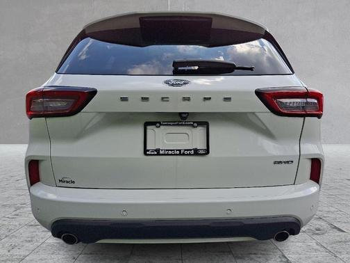 2024 Ford Escape ST-Line Elite