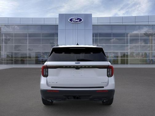 Space White Metallic 2026 Ford Explorer Active