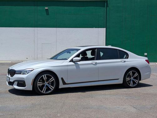 White 2018 BMW 740 740i 4D Sedan