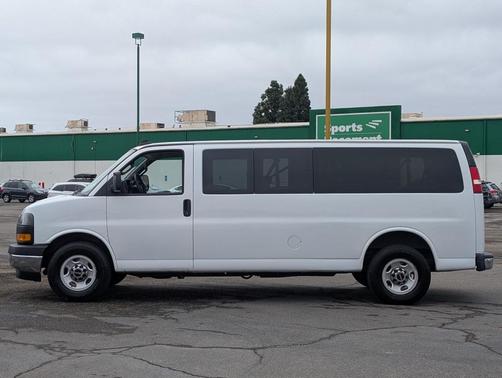 2018 GMC Savana 3500 LT
