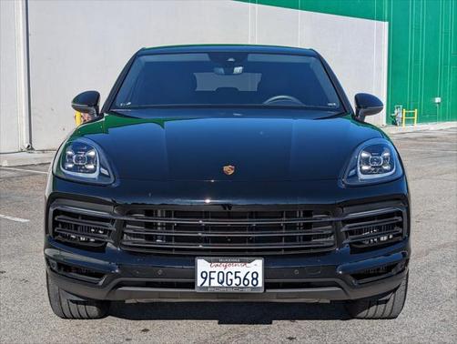 2023 Porsche Cayenne Platinum Edition