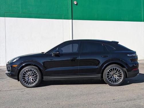 2023 Porsche Cayenne Platinum Edition