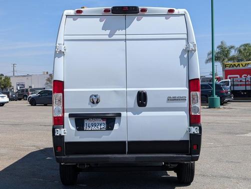 Bright White Clearcoat 2024 RAM ProMaster 2500 Tradesman