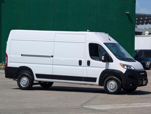 Bright White Clearcoat 2024 RAM ProMaster 2500 Tradesman
