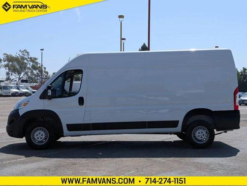 Bright White Clearcoat 2024 RAM ProMaster 2500 Tradesman
