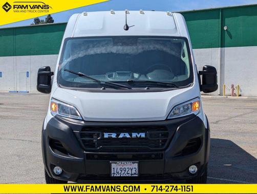 Bright White Clearcoat 2024 RAM ProMaster 2500 Tradesman