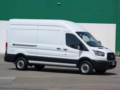 Oxford White 2019 Ford Transit-250 Base