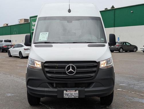 2024 Mercedes-Benz Sprinter 2500 High Roof