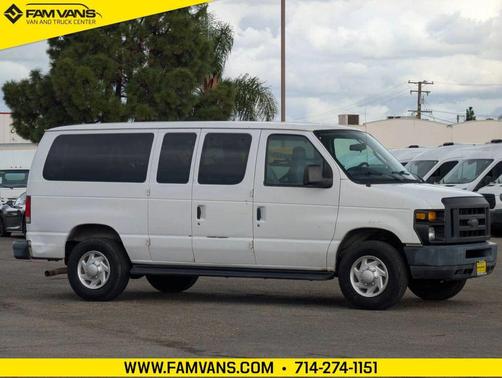 Oxford White 2014 Ford E350 Super Duty XL
