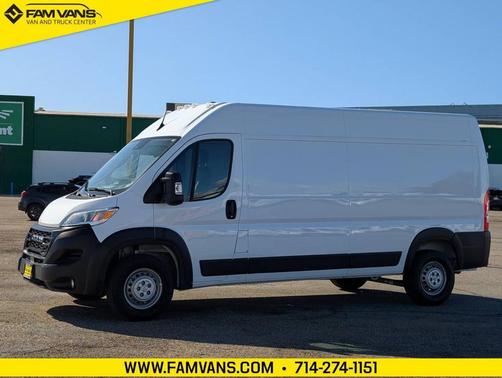 2025 RAM ProMaster 2500 Tradesman