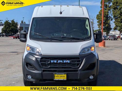 Bright White Clearcoat 2025 RAM ProMaster 2500 Tradesman