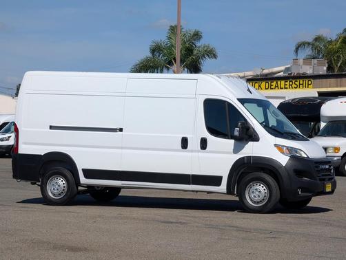 2025 RAM ProMaster 2500 Tradesman