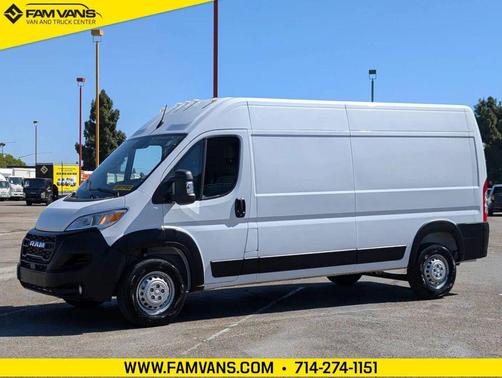Bright White Clearcoat 2025 RAM ProMaster 2500 Tradesman