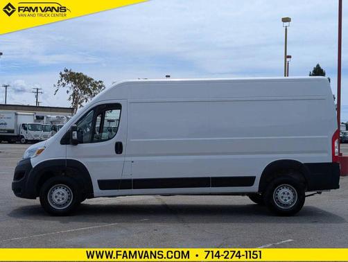 Bright White Clearcoat 2026 RAM ProMaster 2500 Tradesman