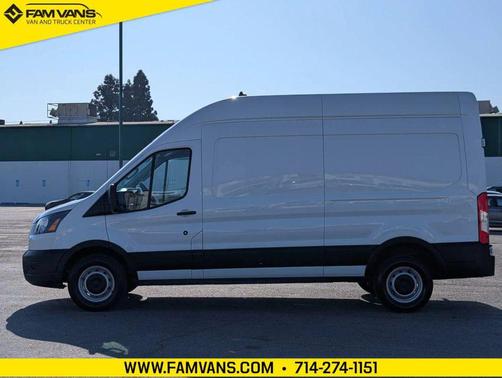 Oxford White 2022 Ford Transit-250 Base