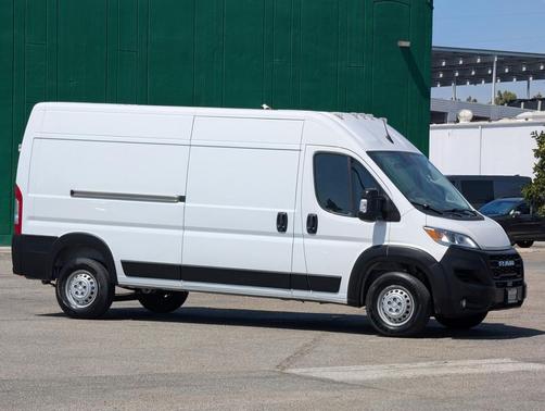 Bright White Clearcoat 2024 RAM ProMaster 2500 Tradesman