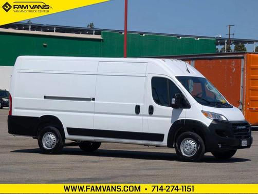 Bright White Clearcoat 2025 RAM ProMaster 3500 High Roof