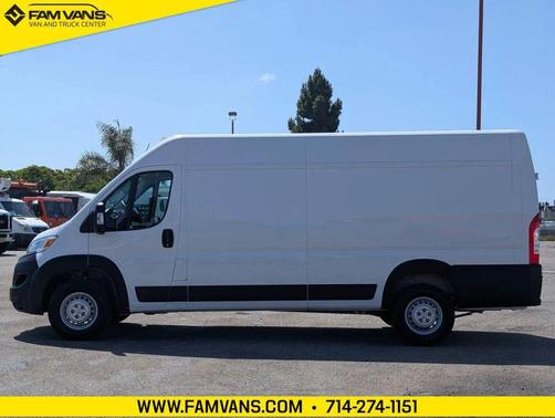 Bright White Clearcoat 2025 RAM ProMaster 3500 High Roof