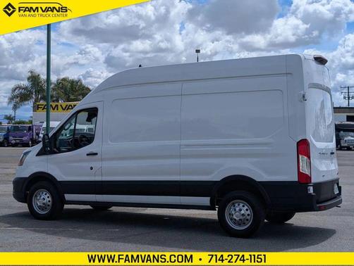 Oxford White 2023 Ford Transit-250 Base