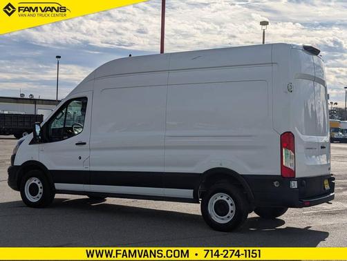 2022 Ford Transit-250 Base