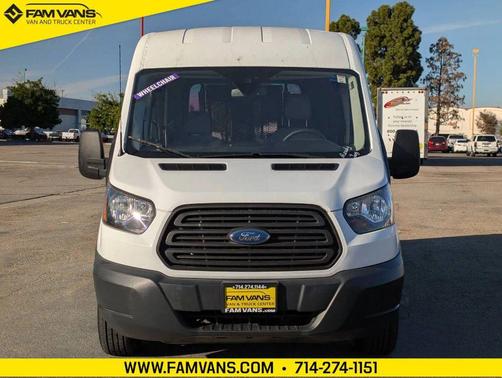 Oxford White 2017 Ford Transit-150 XL