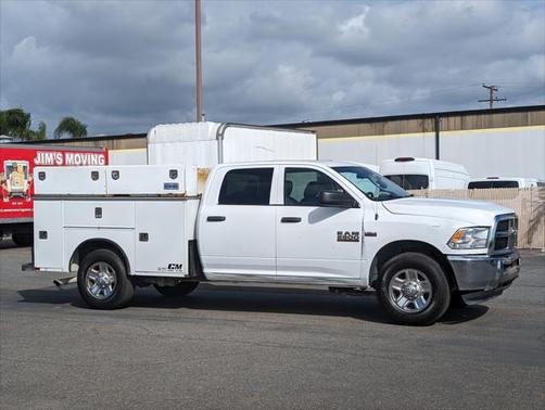 2017 RAM 2500 Tradesman Crew Cab 4x2 8' Box