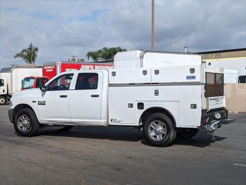 2017 RAM 2500 Tradesman Crew Cab 4x2 8' Box