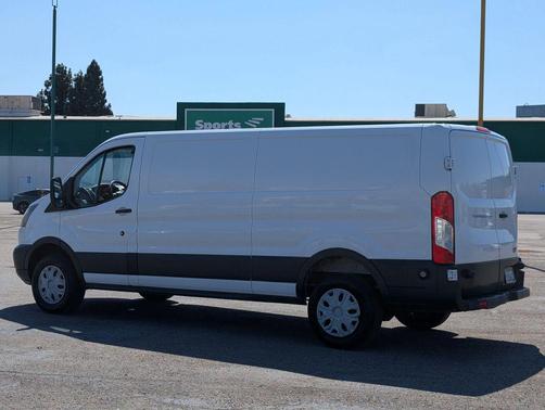 Oxford White 2015 Ford Transit-250 Base