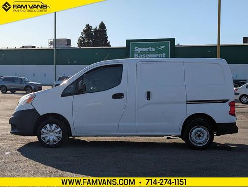 2015 Nissan NV200 S