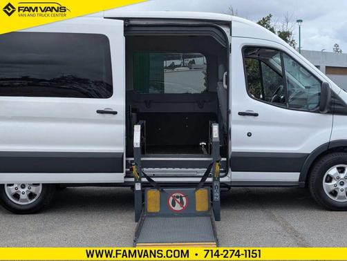 Oxford White 2017 Ford Transit-350 XLT