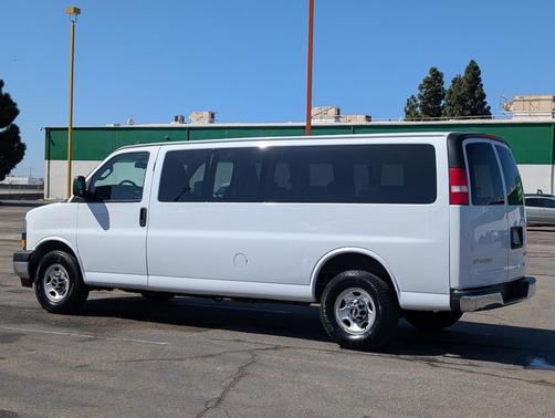 2018 GMC Savana 3500 LT