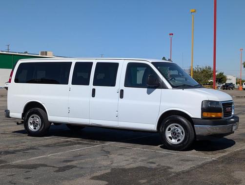 2018 GMC Savana 3500 LT