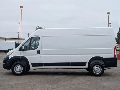 Bright White Clearcoat 2026 RAM ProMaster 2500 Tradesman