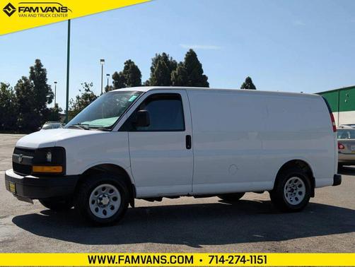 Summit White 2013 Chevrolet Express 2500 Work Van