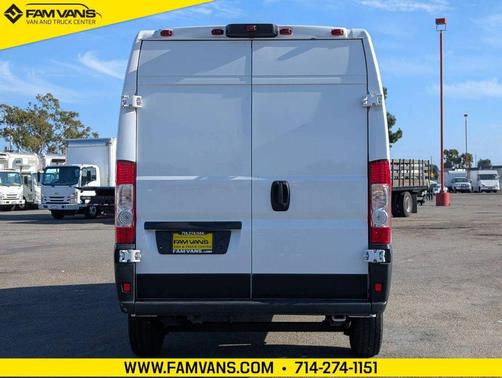 Bright White Clearcoat 2023 RAM ProMaster 2500 High Roof