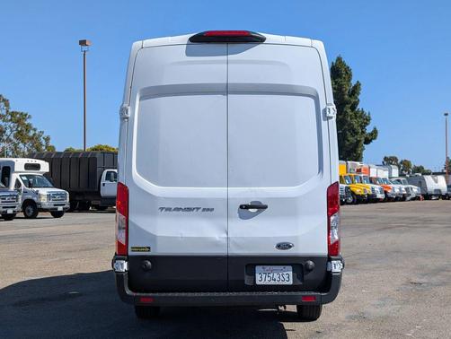 Oxford White 2022 Ford Transit-250 Base